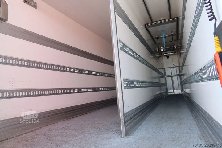Transport refrigerat/congelat SOR IBERICA City trailer Koel/Vries+ klep 2500kg Bi-temp Ca...