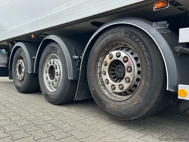 Gekoeld/bevroren transport Ekeri Full Side Opening / Thermo King SLX400 / Lift-A...