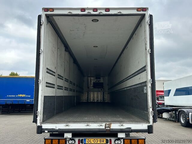 Gekoeld/bevroren transport Ekeri Full Side Opening / Thermo King SLX400 / Lift-A...