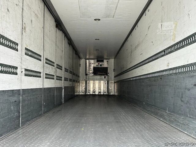 Gekoeld/bevroren transport Ekeri Full Side Opening / Thermo King SLX400 / Lift-A...