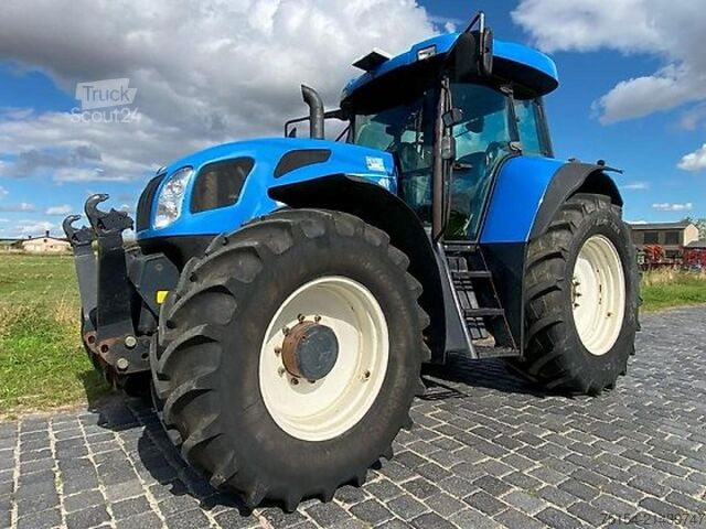 Traktor New Holland T 7550