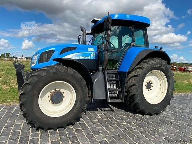 Traktor New Holland T 7550