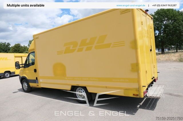 Vrachtwagen met bakwagen iveco Daily 35 S11 C30C AUTOMATIK KAMERA MAXI Regale DURCHGANG