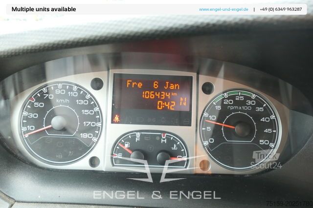 Furgoneta caja iveco Daily 35 S11 C30C AUTOMATIK KAMERA MAXI Regale DURCHGANG