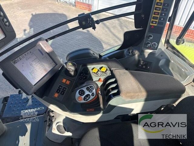 Tractor Claas AXION 810 CMATIC TIER 4F