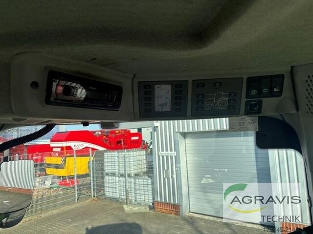 Tractor Claas AXION 810 CMATIC TIER 4F