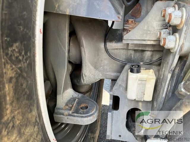 Tractor Claas XERION 4000 SADDLE TRAC + Zunhammer 11 CBM Aufsatz