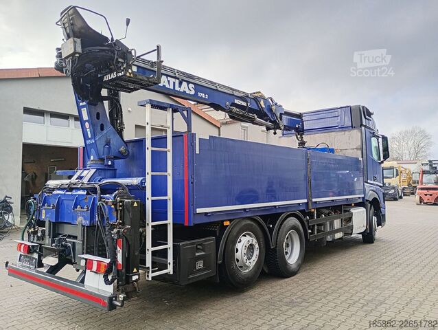 Platte bak Mercedes-Benz 2545