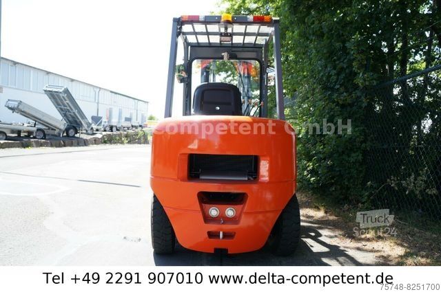 Ανυψωτικό περονοφόρο με εμπρόσθιο φορτηγό 3000 kg CPCD30 Seitenschieber Zinkenverstellung