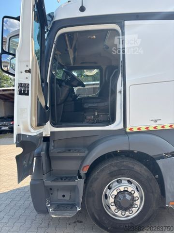 Standard dragbil MERCEDES-BENZ Actros 1851 HAD*4x4*Retarder*Hydraulik*Standkl.