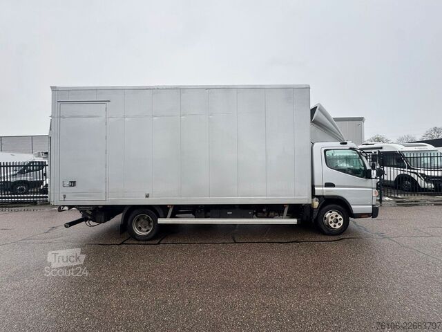 Vrachtwagen met bakwagen FUSO Canter 7C18 Koffer mit Ladebordwand *Klima*