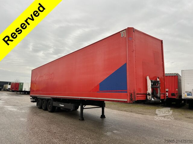 Valise Krone Dry Liner / Box / Loadlift 2000 kg / APK TUV 04-26