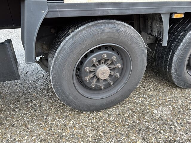 Valise Krone Dry Liner / Box / Loadlift 2000 kg / APK TUV 04-26