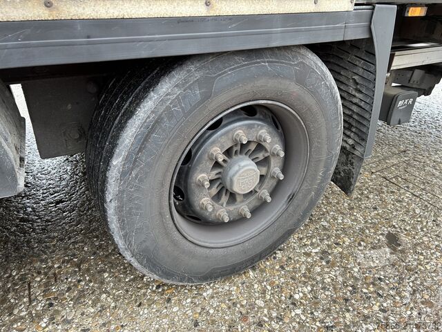 Valise Krone Dry Liner / Box / Loadlift 2000 kg / APK TUV 04-26