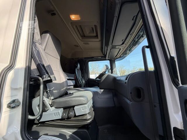 MTS standard Scania P320 4X2 Slaapcabine 640.550KM Spoilers NL Truc...