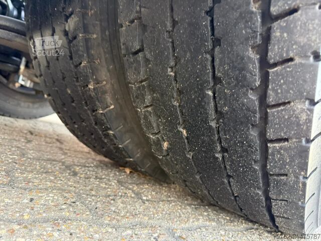 MTS standard Scania P320 4X2 Slaapcabine 640.550KM Spoilers NL Truc...