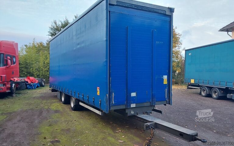 Přívěs s plošinou a plachtou H&W Jumbo-Tandem