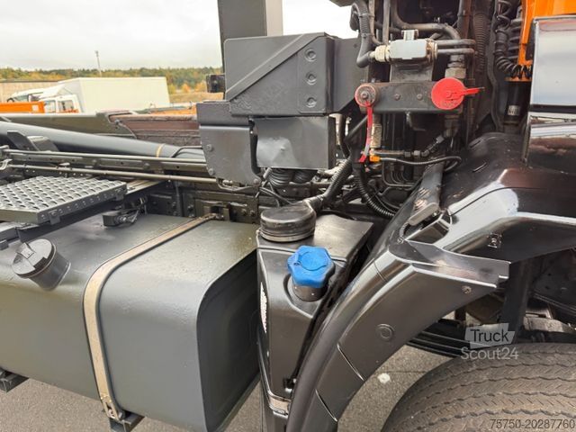 Kiti IVECO Trakker 330 EEV Winterdienst Abroll