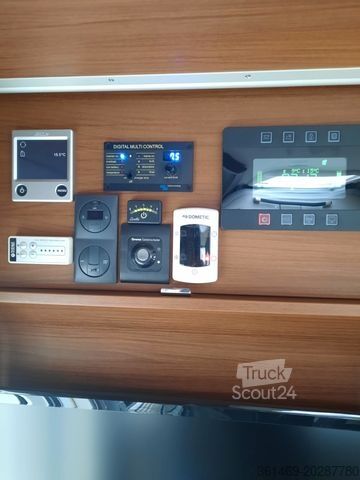 Camper integrale NIESMANN+BISCHOFF Flair 920 LE, Goldschmitt, Mwst. ausweisbar,..