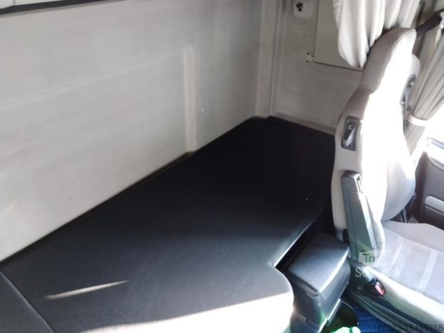 Tracteur routier standard IVECO Stralis AS440S48