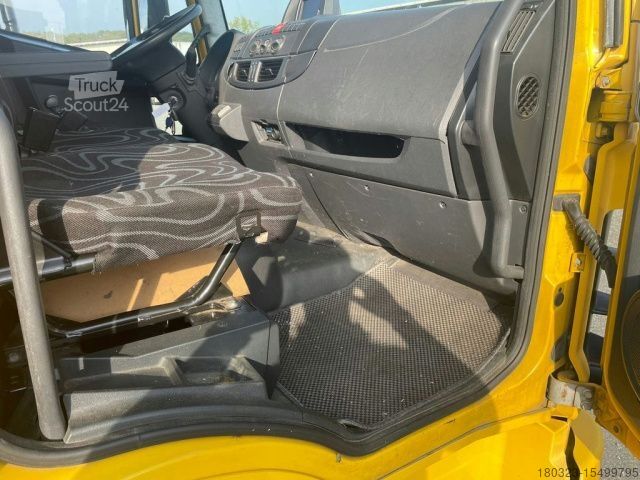 Camión caja IVECO Eurocargo ML75E18