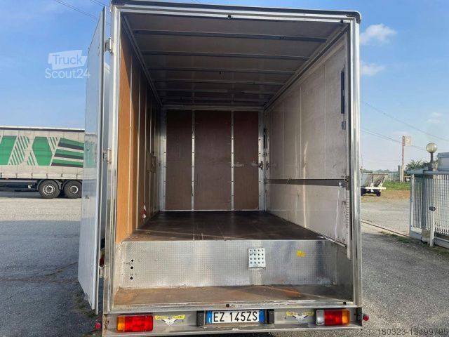 Camión caja IVECO Eurocargo ML75E18