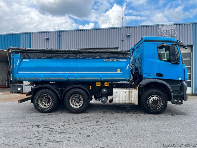 Autocamion basculant tridirecțional Mercedes-Benz Arocs 2636 6x4 Dreiseitenkipper