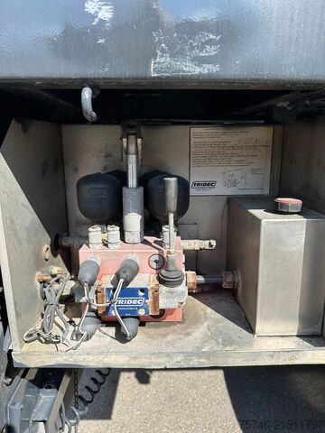 Atrelado da plataforma Schmidt SP/42 *3-Achs Plateau Auflieger *3 Lenkachsen*