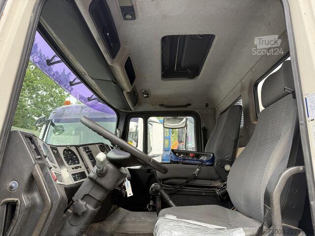 Camion plateau MAN F2000 19.314 Kran HMF 2000 bis 23 Meter