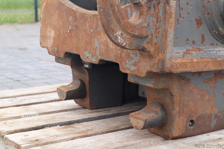 Cisaille à béton Oil Quick OQ70 | 2022 | GOOD CONDITION