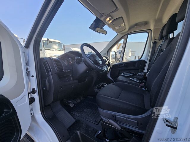 Panel van Peugeot Boxer 2.2 BlueHDi 140 cv S&S