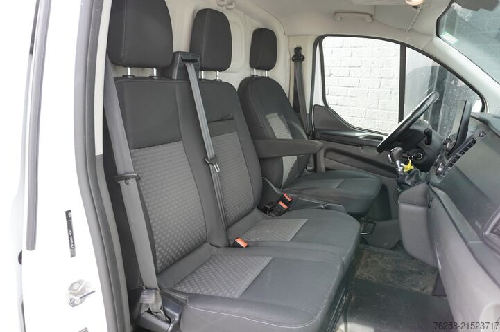 Delivery van Ford Transit Custom 2.0 TDCI 130PK EURO 6 - Airco - ...