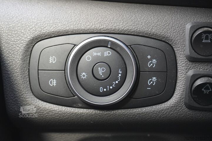 Delivery van Ford Transit Custom 2.0 TDCI 130PK EURO 6 - Airco - ...