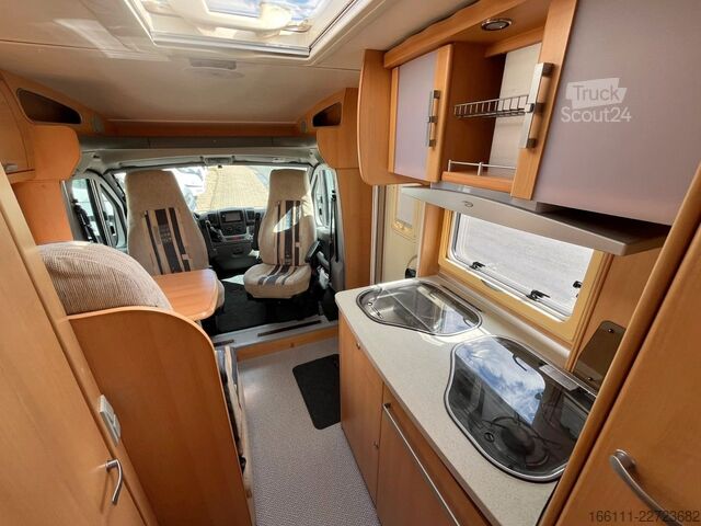 Halvintegreret autocamper TEC Rotec Ti 682 - Einzelbetten - Klima -Solar -