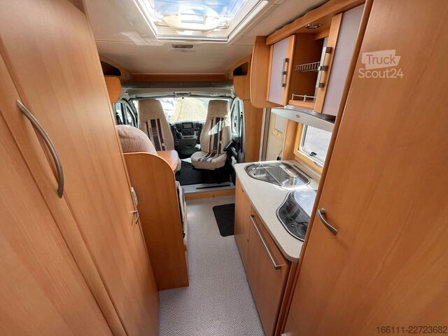 Halvintegreret autocamper TEC Rotec Ti 682 - Einzelbetten - Klima -Solar -