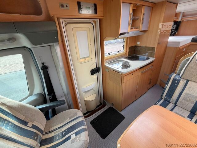 Halvintegreret autocamper TEC Rotec Ti 682 - Einzelbetten - Klima -Solar -