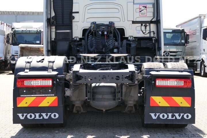 Standardowy ciągnik siodłowy VOLVO FH 500 Globetrotter 2-Tanks Euro 6
