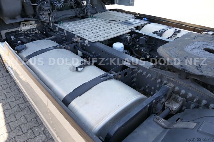 Standardowy ciągnik siodłowy VOLVO FH 500 Globetrotter 2-Tanks Euro 6