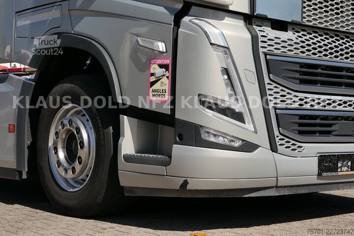 Standardowy ciągnik siodłowy VOLVO FH 500 Globetrotter 2-Tanks Euro 6