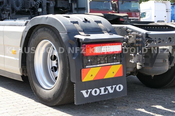 Standardowy ciągnik siodłowy VOLVO FH 500 Globetrotter 2-Tanks Euro 6