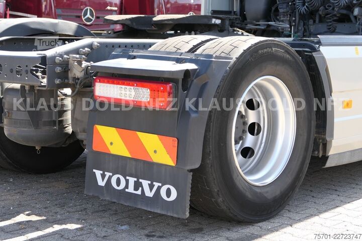 Standardowy ciągnik siodłowy VOLVO FH 500 Globetrotter 2-Tanks Euro 6