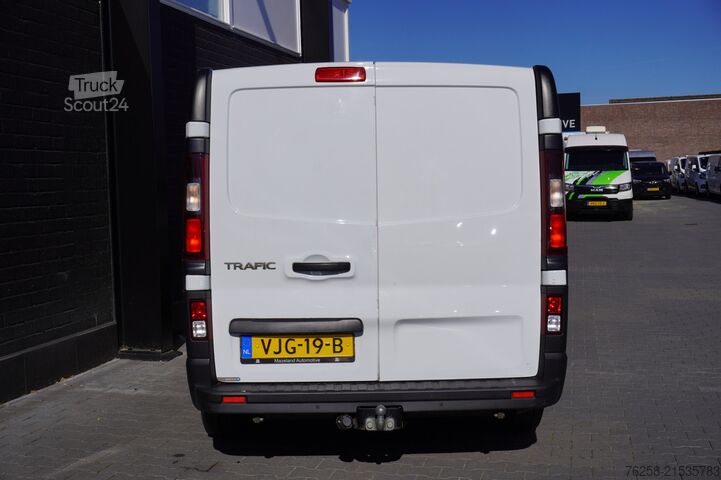 Delivery van Renault Trafic 2.0 dCi 120PK EURO 6 - Airco - Cruise - ...