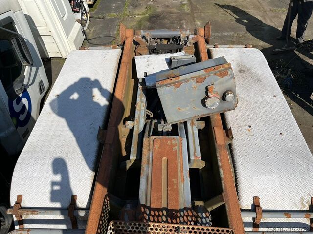 Fahrgestellteil AJK Haakarm Chassis Type NHS20-5760