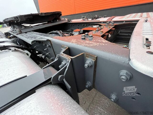 Standart traktör DAF XF 480 4x2 SPACE CAB