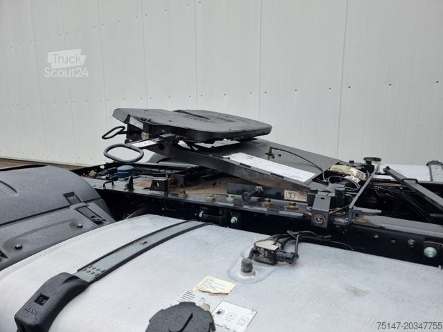 Trattore stradale volumetrico MAN TGX 18.510 4x2 LLS-U XXL ACC Hubsattelkupplung
