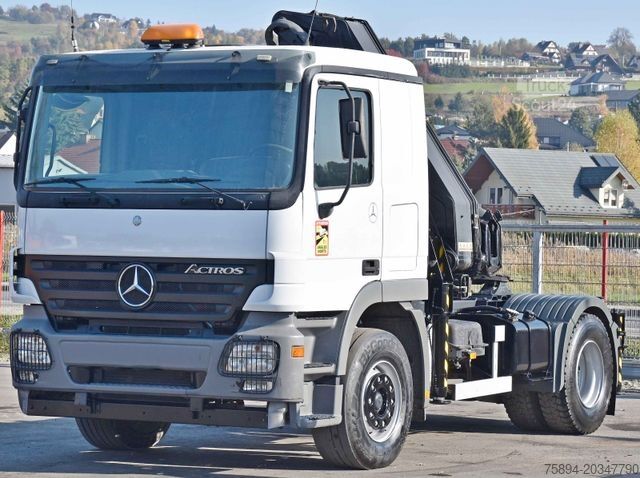 Štandardný ťahač MERCEDES-BENZ ACTROS 1844 * Sattelzugmaschine *HIAB 330-5/FUNK