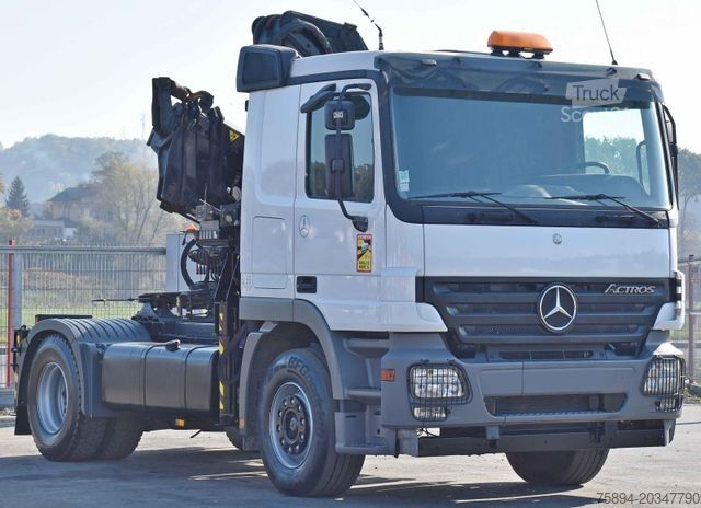 Štandardný ťahač MERCEDES-BENZ ACTROS 1844 * Sattelzugmaschine *HIAB 330-5/FUNK