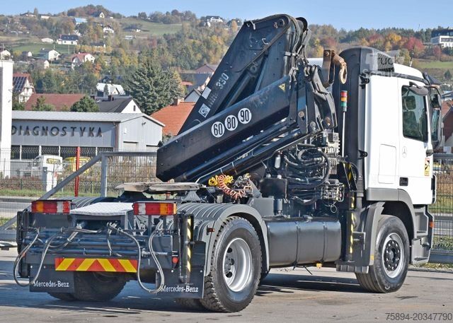 Štandardný ťahač MERCEDES-BENZ ACTROS 1844 * Sattelzugmaschine *HIAB 330-5/FUNK