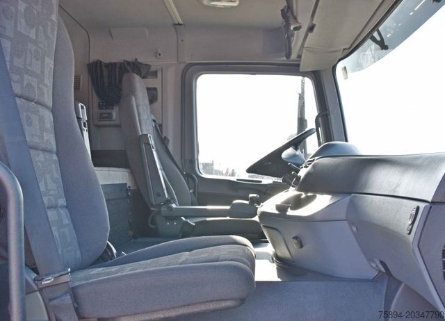 Štandardný ťahač MERCEDES-BENZ ACTROS 1844 * Sattelzugmaschine *HIAB 330-5/FUNK