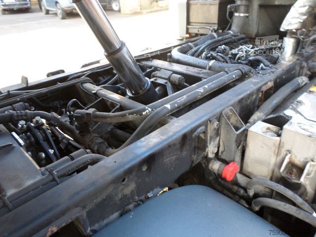 Kitas MULTICAR Tremo  C   X 56  mit Leistungshydraulik  1 Hand